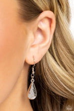Load image into Gallery viewer, Teardrop Timbre - Red
